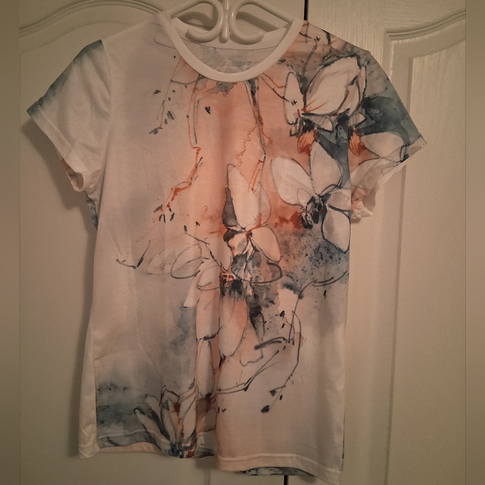 NEW Artsy Floral Design Oversized Tshirt